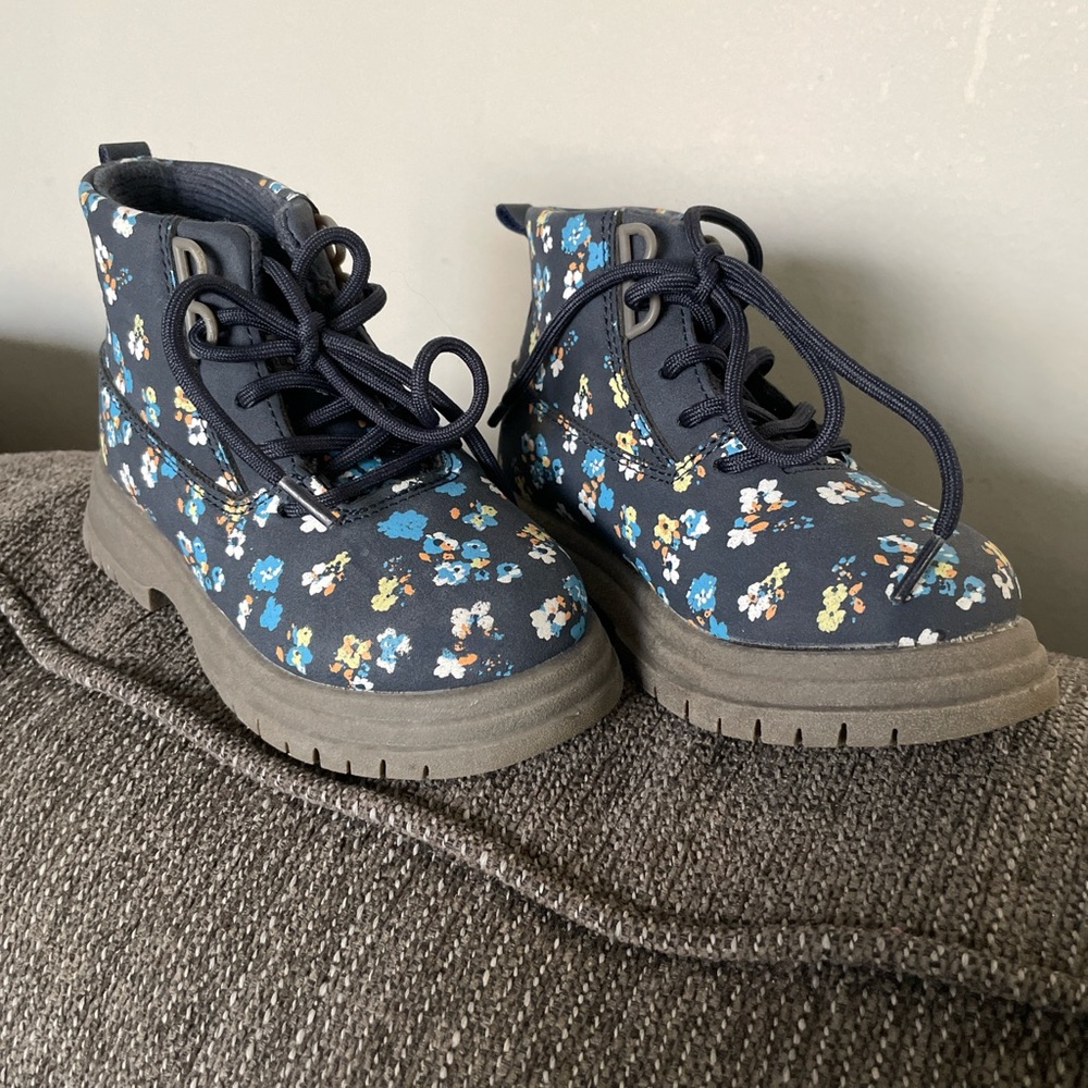 OshKosh B'gosh Navy Floral Kids Boots